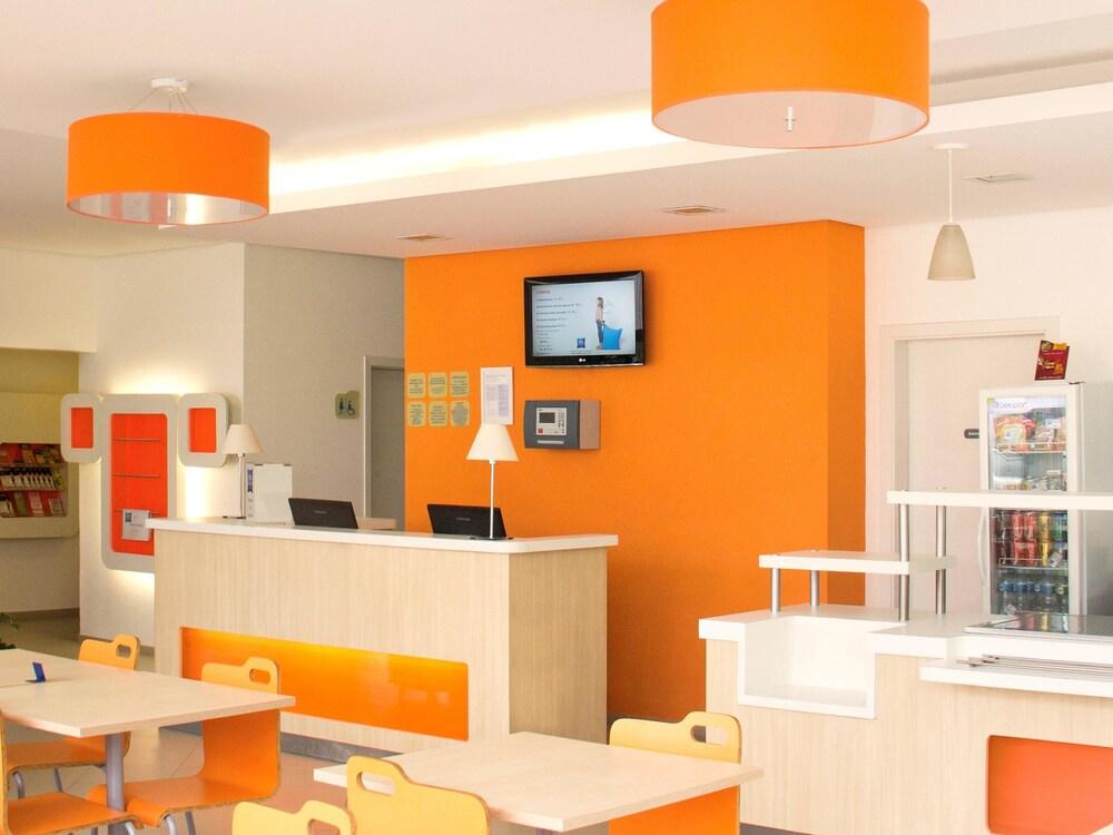 Ibis Budget Piracicaba Eksteriør bilde